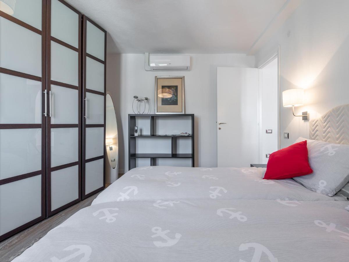Apartamento Casa Alla Marina Del Porto Di Cagliari Exterior foto