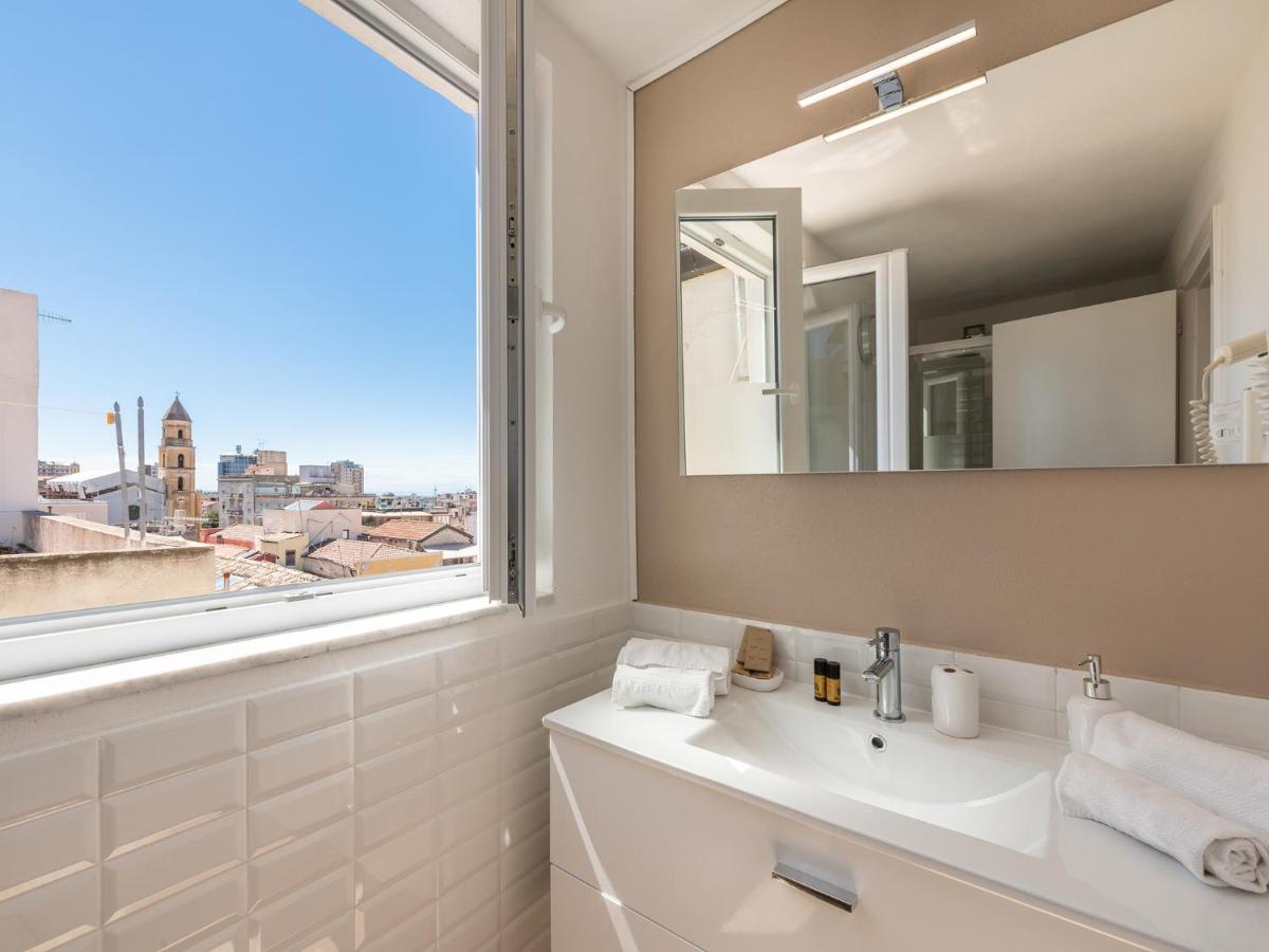 Apartamento Casa Alla Marina Del Porto Di Cagliari Exterior foto